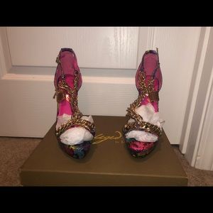 Privileged Multi Colored Pumps